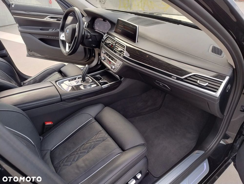 BMW Seria 7 740Ld xDrive - 22