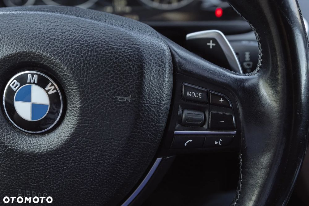 BMW Seria 5 520d - 15