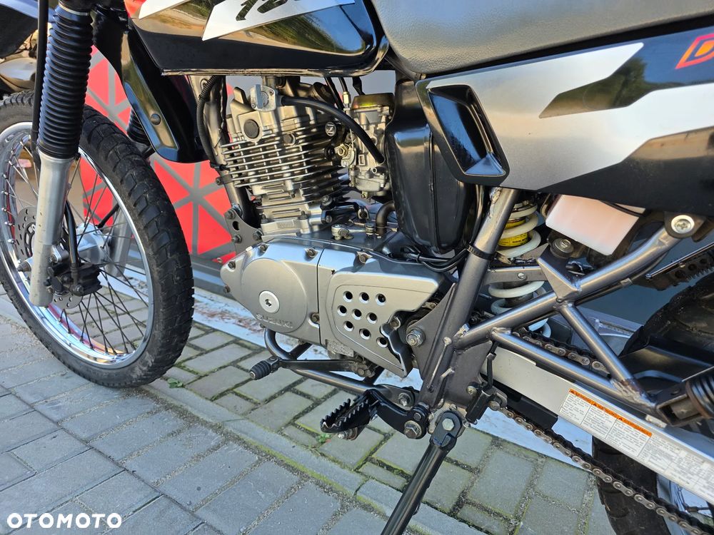 Suzuki DR - 10