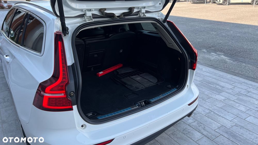 Volvo V60 D3 Momentum Pro - 14
