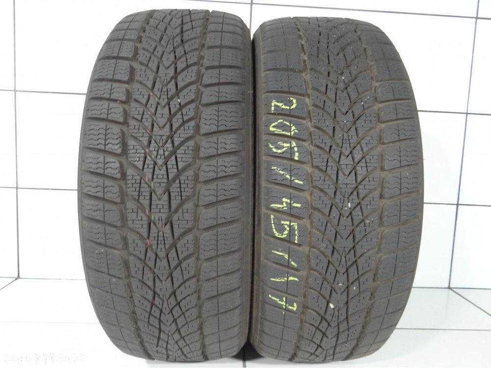 Opony zimowe 205/45R17 88V Dunlop - 1