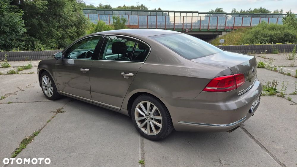 Volkswagen Passat 2.0 TDI Highline DSG - 5