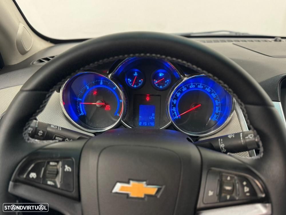 Chevrolet Cruze 2.0 VCDi LTZ EP - 24