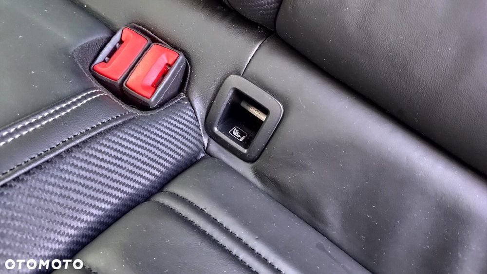 Volkswagen Passat Variant 2.0 TDI 4Mot Elegance DSG - 34