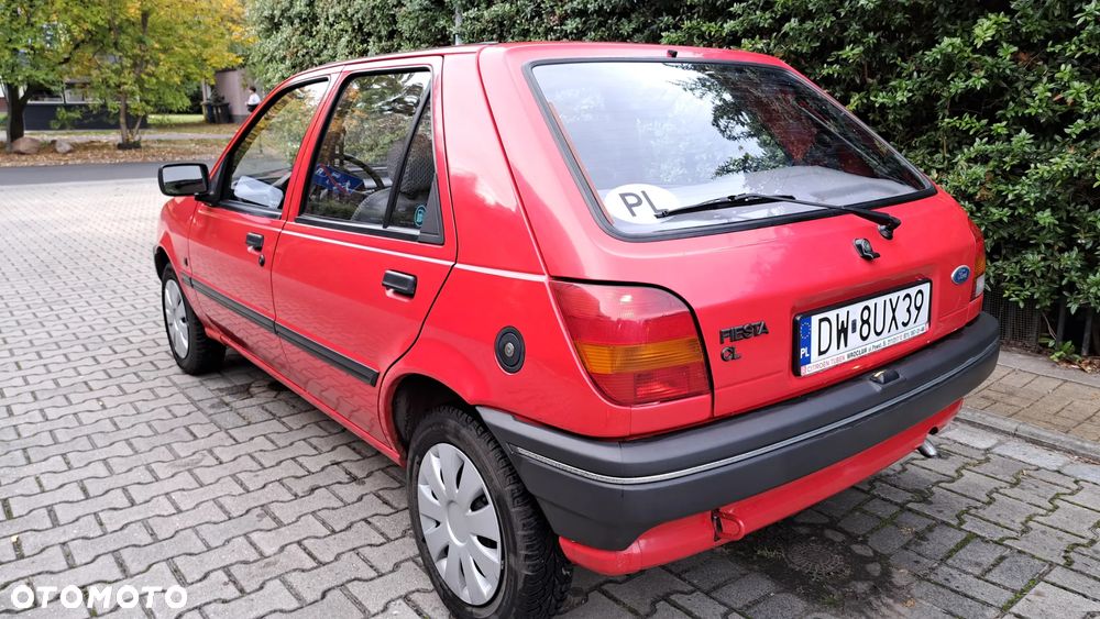 Ford Fiesta - 19