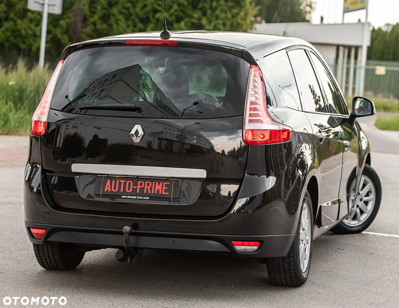 Renault Grand Scenic - 12
