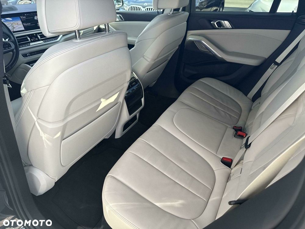 BMW X6 - 12