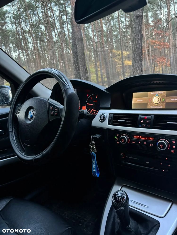 BMW Seria 3 318d - 12