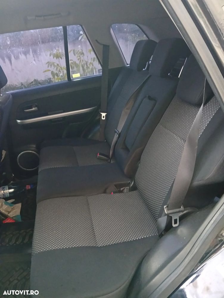 Suzuki Grand Vitara 1.9 DDiS Comfort DPF Limited - 16