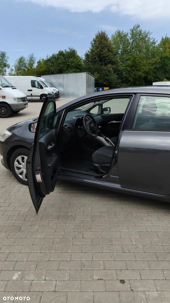 Toyota Auris 1.4 D-4D Luna - 7