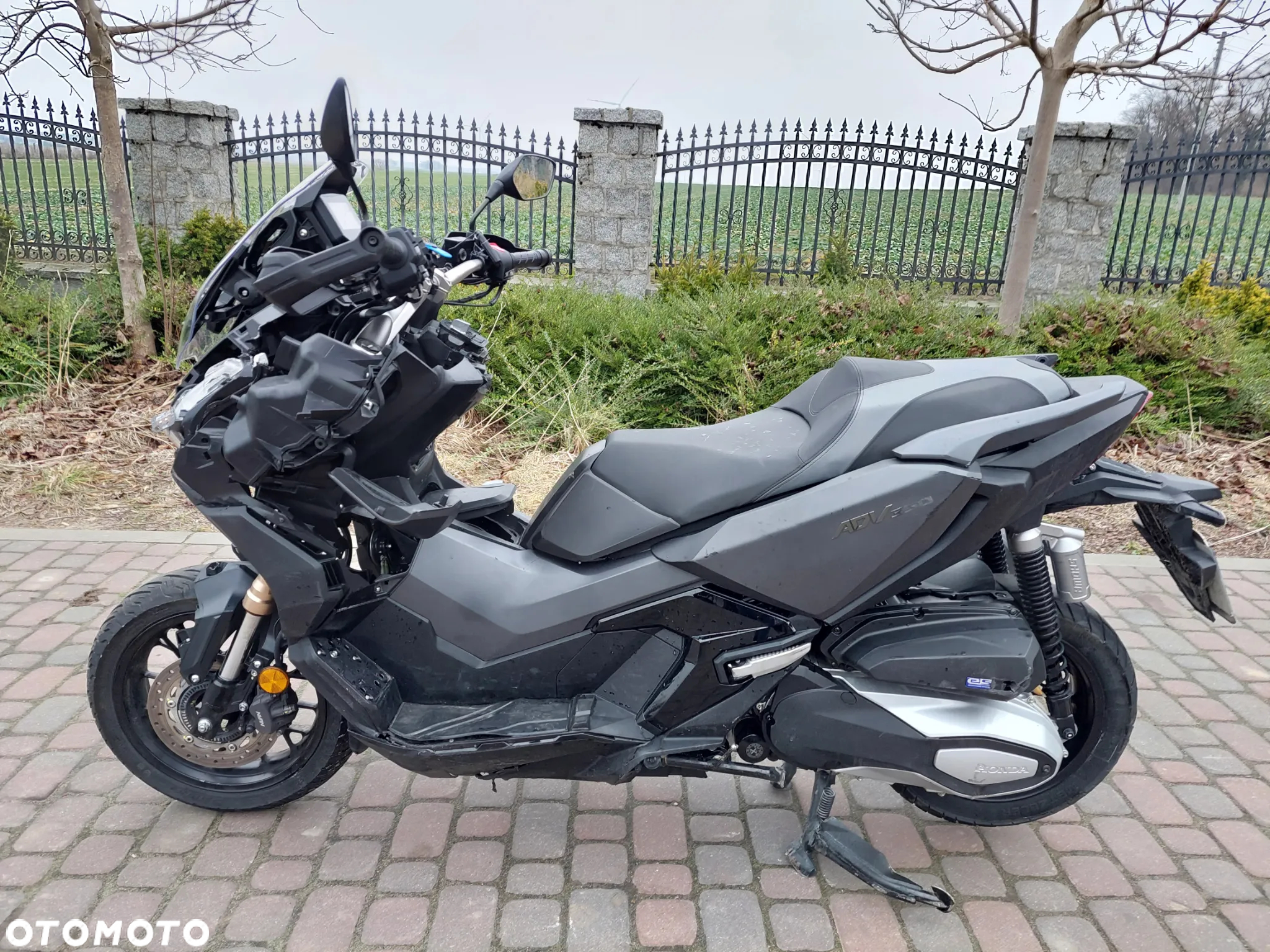 Honda ADV350 - 3