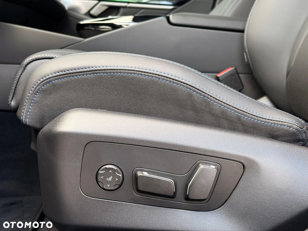 BMW Seria 5 520d xDrive - 30