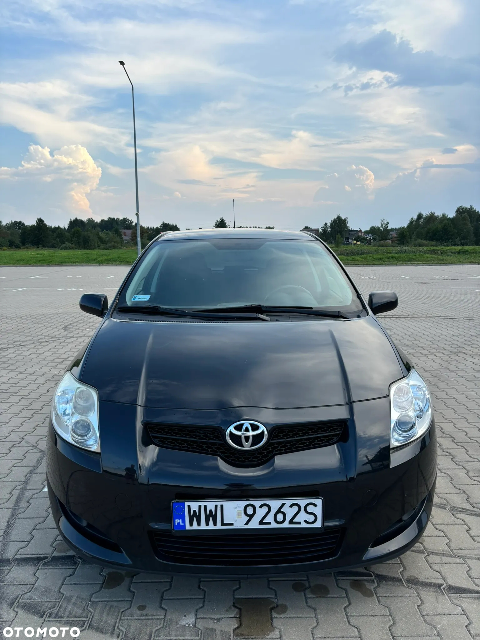Toyota Auris 2.0 D-4D Premium - 2