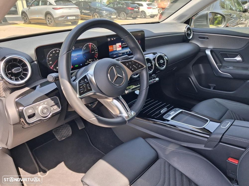 Mercedes-Benz A 250 e - 11