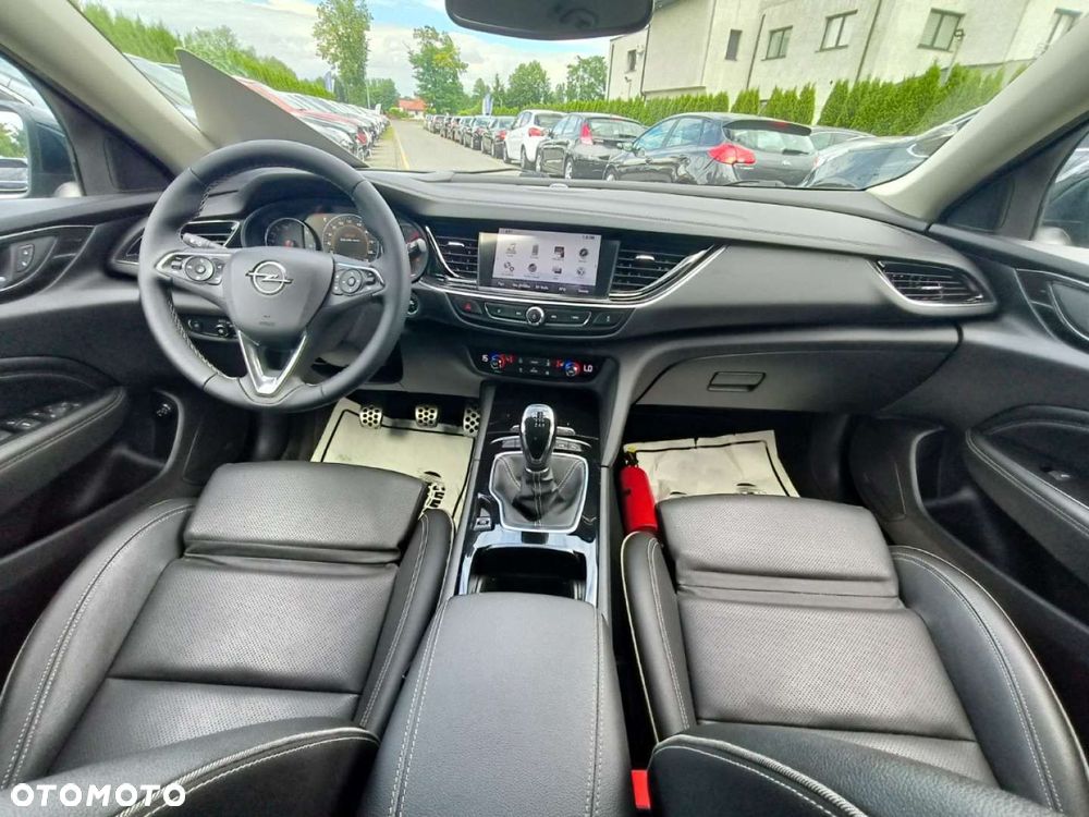Opel Insignia - 8