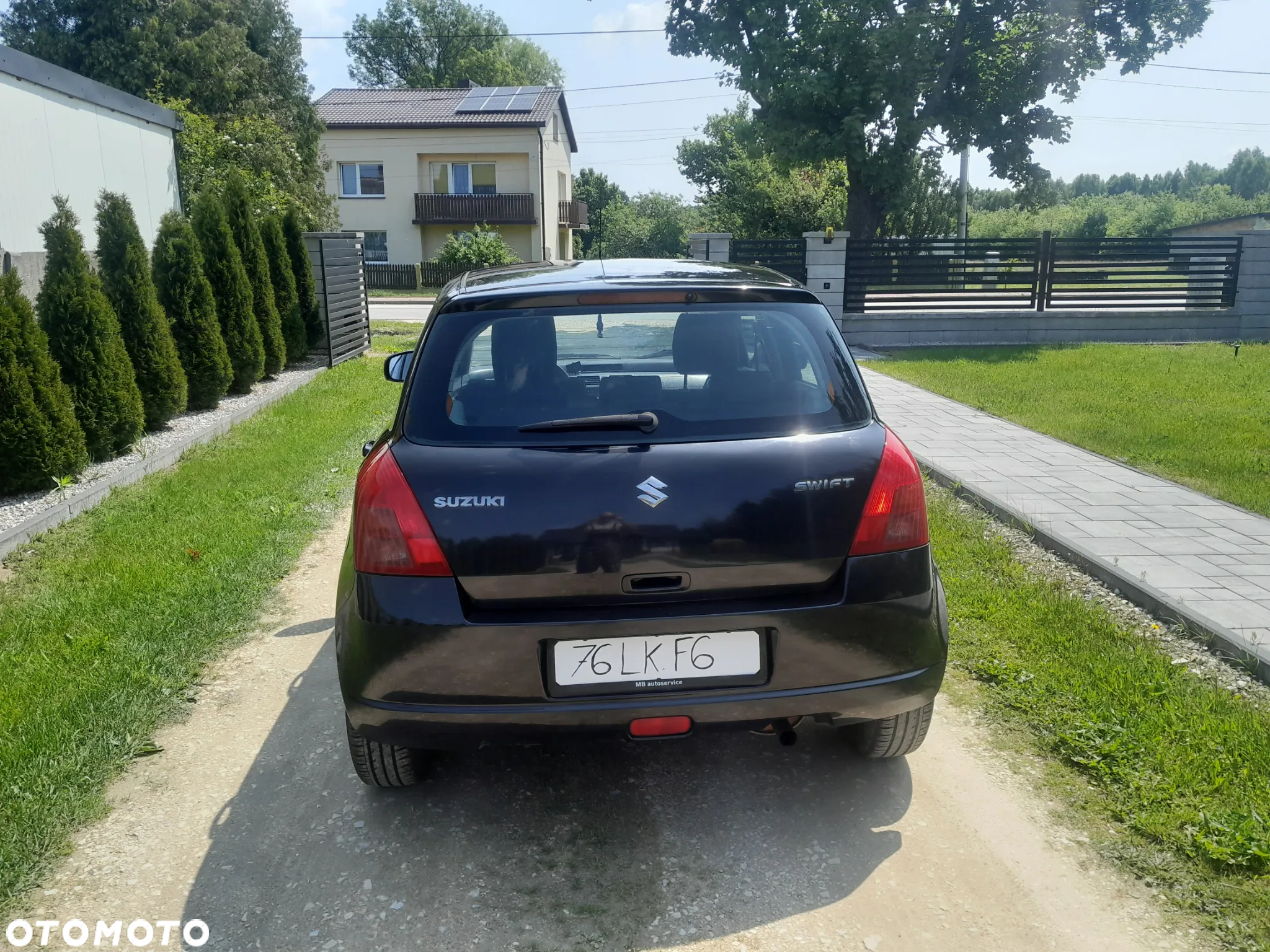 Suzuki Swift 1.3 Club - 3