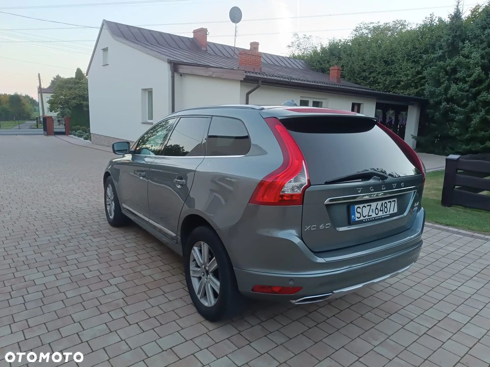 Volvo XC 60 D4 AWD Summum - 4