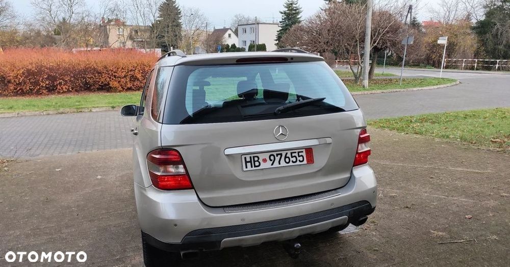 Mercedes-Benz ML - 16