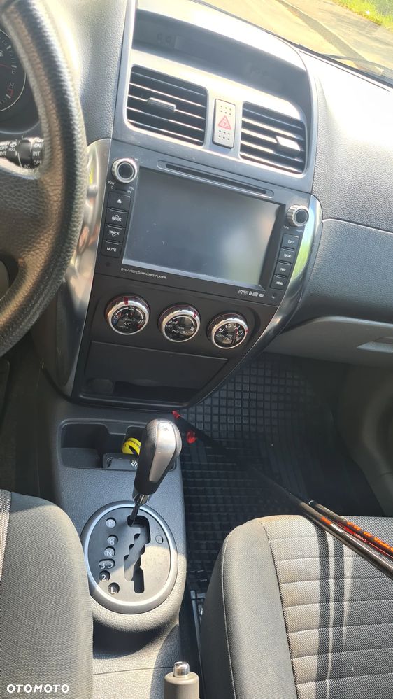 Suzuki SX4 - 8