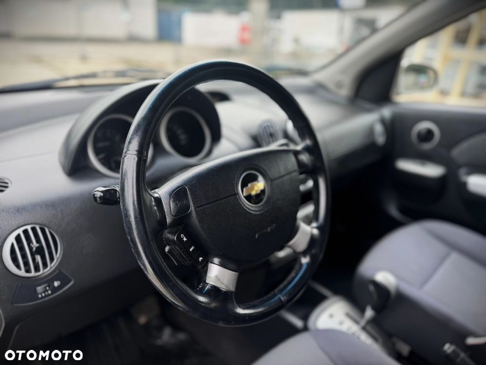 Chevrolet Kalos - 10