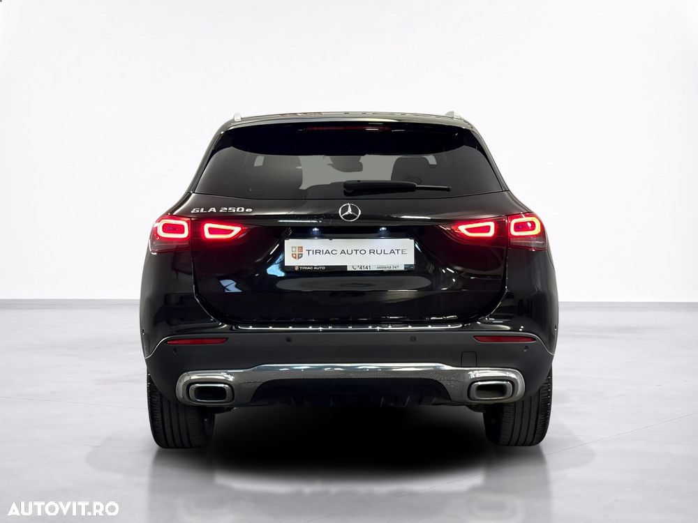 Mercedes-Benz GLA - 5