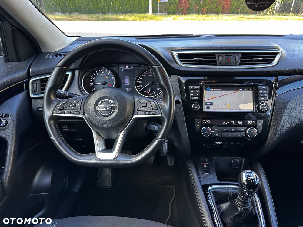 Nissan Qashqai 1.2 DIG-T N-Vision - 36
