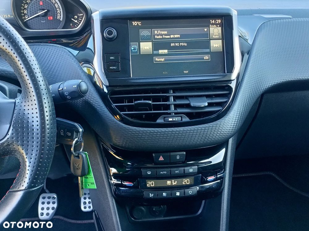 Peugeot 2008 - 32