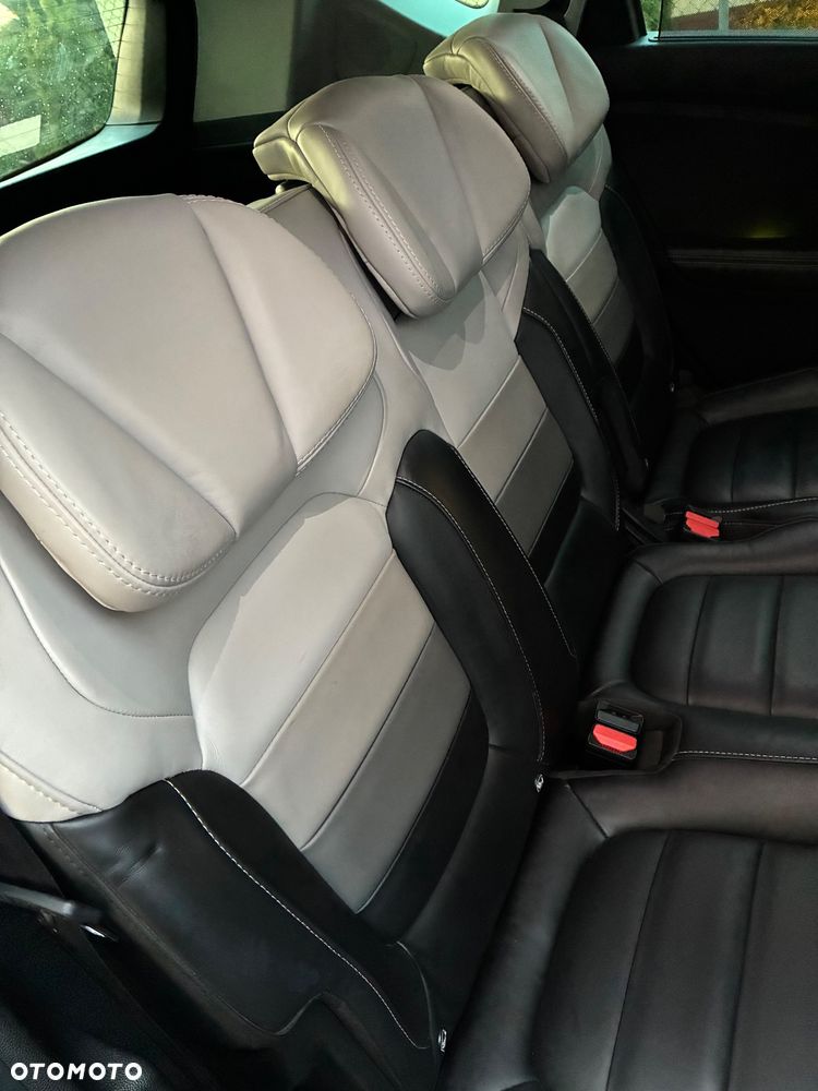 Renault Scenic ENERGY dCi 160 EDC INITIALE PARIS - 19