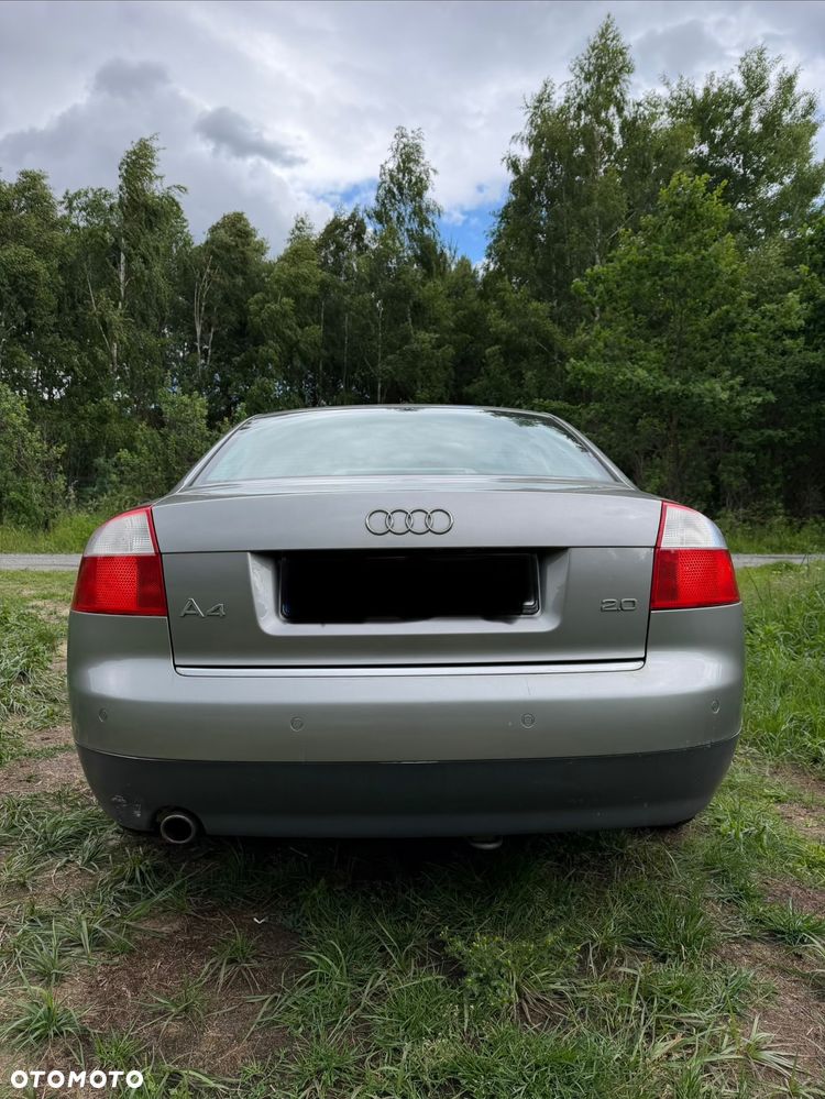 Audi A4 Limousine 2.0 FSI - 5