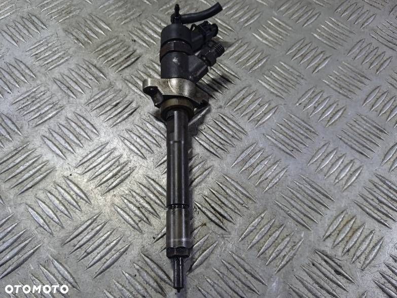 WTRYSKIWACZ PEUGEOT 407 SW - 1