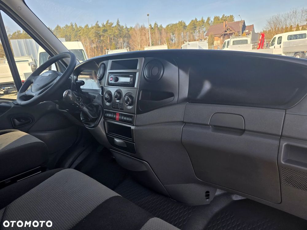 Iveco IVECO 35S13 2.3 HPI ŚREDNI WYSOKI KLIMA WEBASTO 193 T/KM PRZEBIEGU GWARANCJA - 21