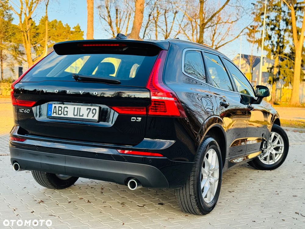 Volvo XC 60 D3 Momentum Pro - 22