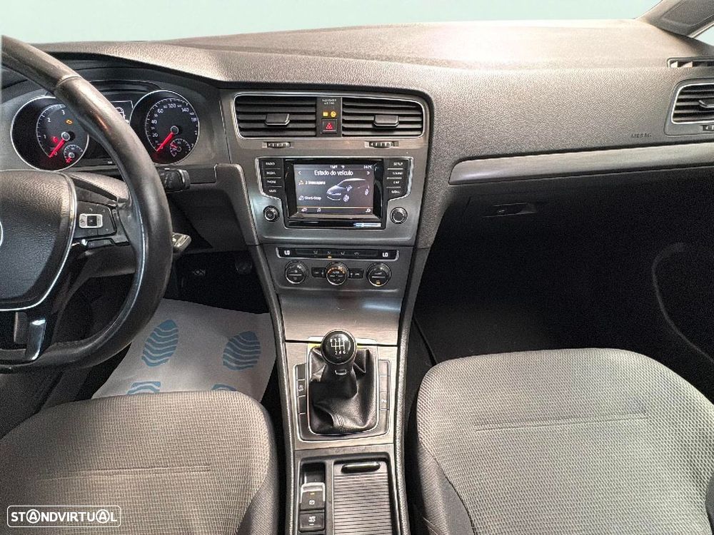 VW Golf 1.6 TDi BlueMotion Trendline - 13