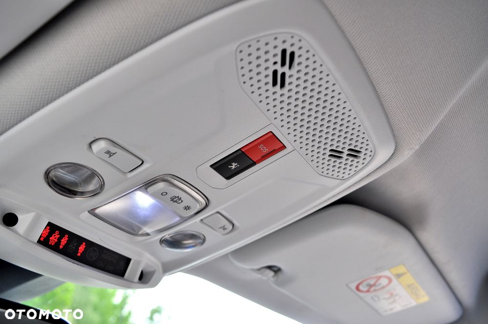 Peugeot 2008 1.5 BlueHDi Allure Pack S&S EAT8 - 23