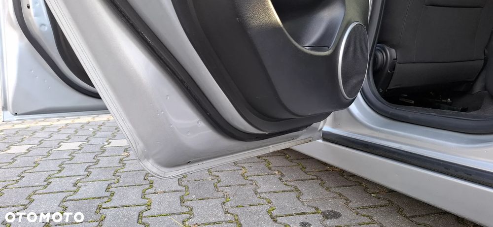 Chevrolet Cruze 1.8 LT+ - 19