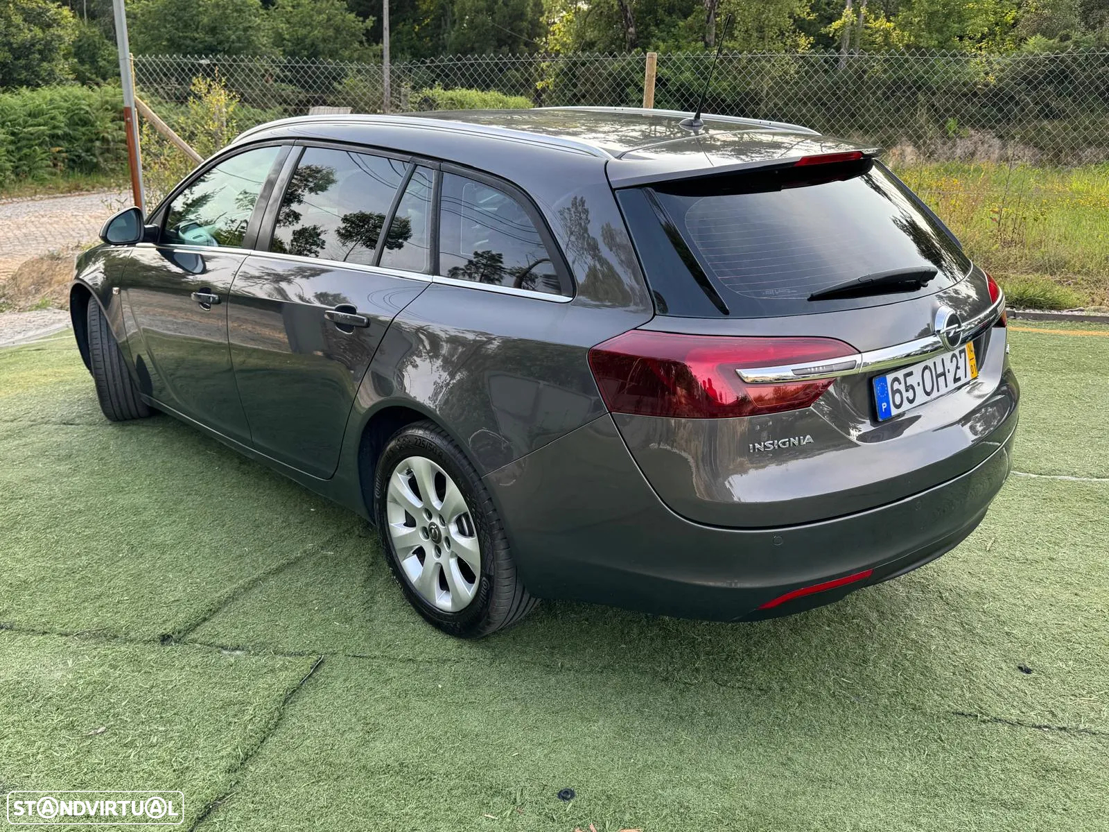 Opel Insignia Sports Tourer - 10