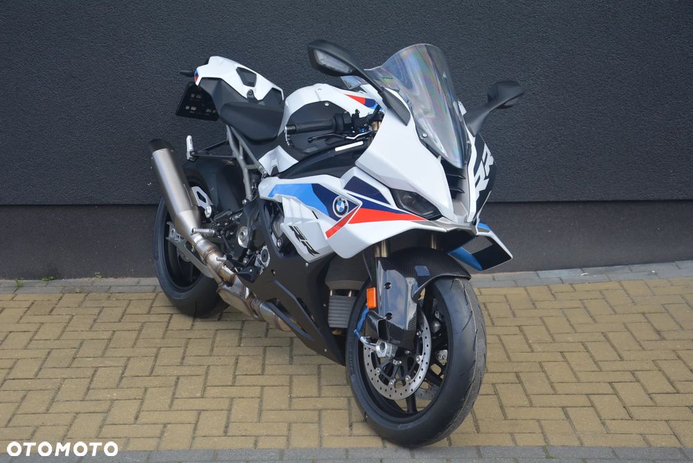 BMW S - 4