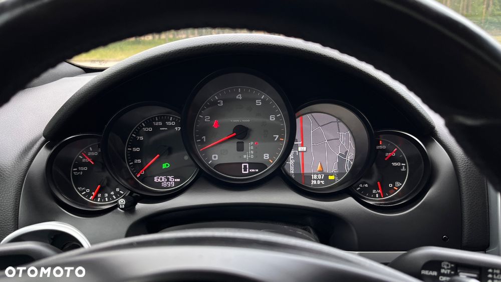 Porsche Cayenne S - 18