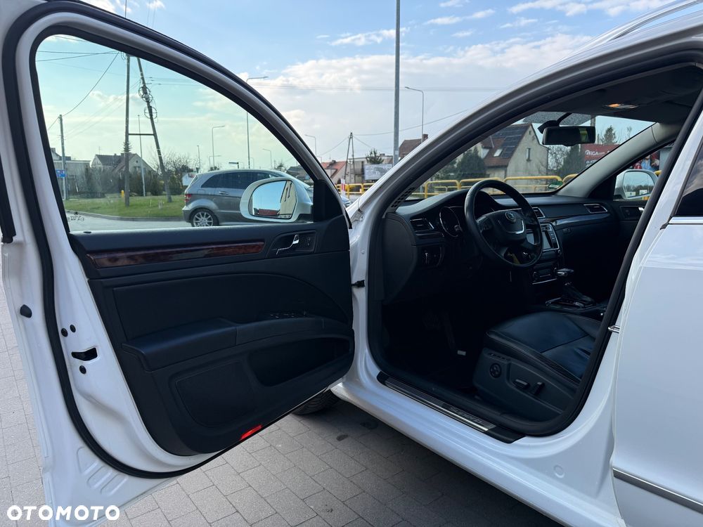 Skoda Superb 2.0 TSI DSG Exclusive - 28