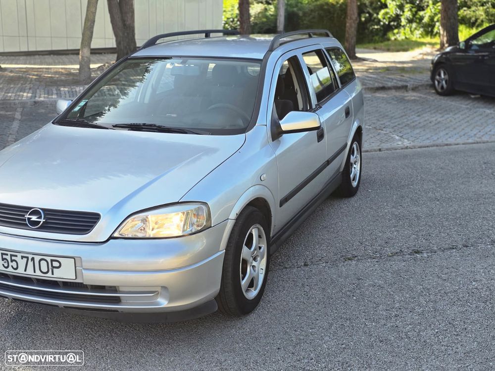 Opel Astra Caravan 2.0 DTi Club - 4