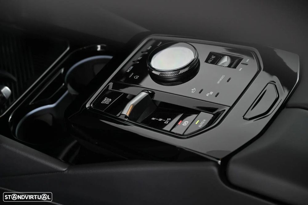 BMW 530 e Pack Desportivo M - 24