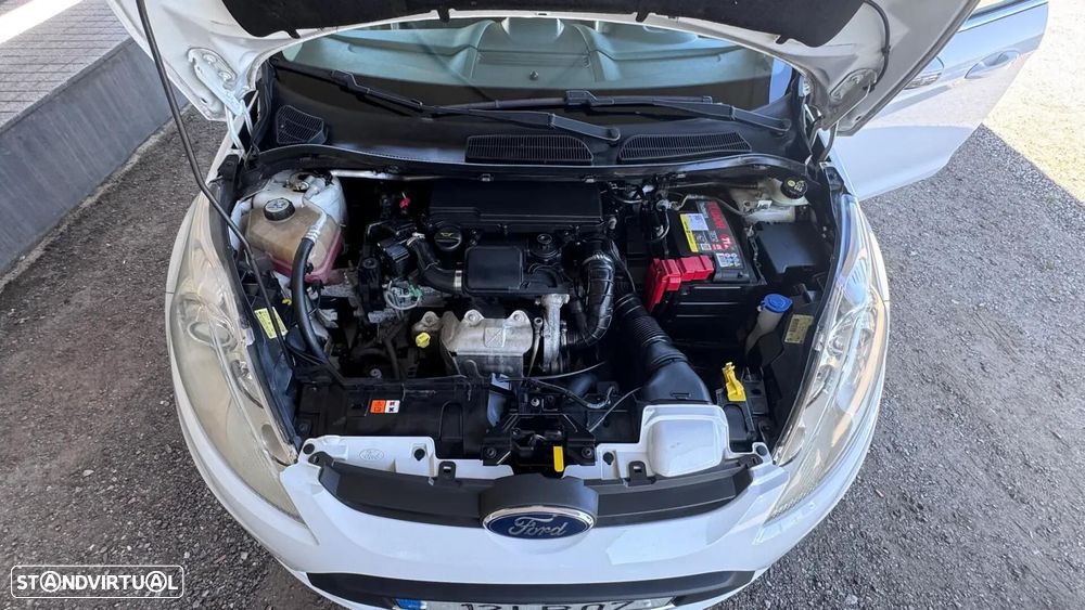 Ford Fiesta - 33