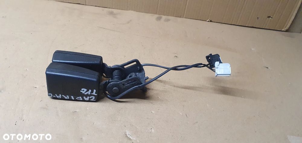 Zapinka pasa tył tylna Opel Zafira C 13251491 13332236 - 2