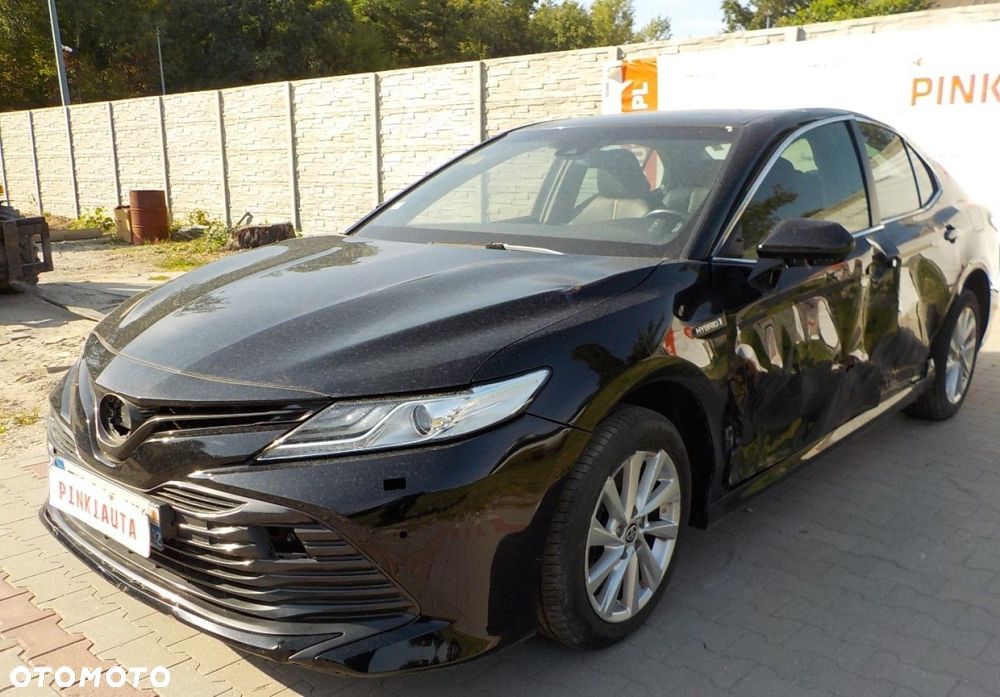 Toyota Camry - 6