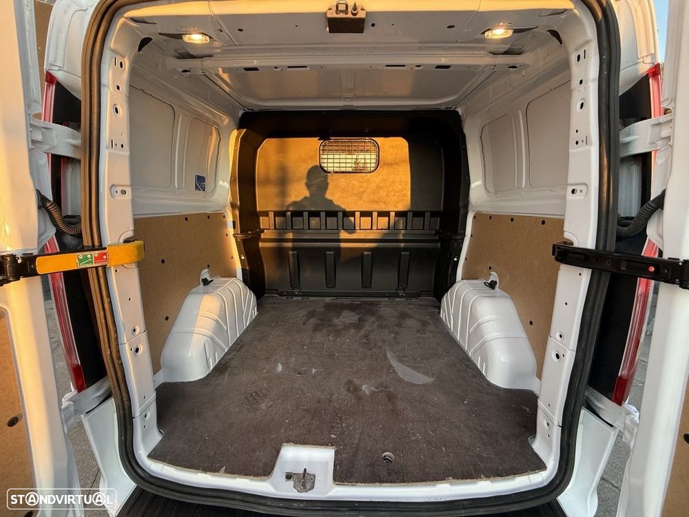 Ford Transit Transit Custom 2.0 TDCI 130cv - 6 Lugares Kombi - 6