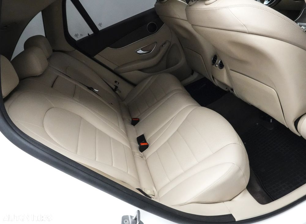 Mercedes-Benz GLC 220 d 4MATIC - 16