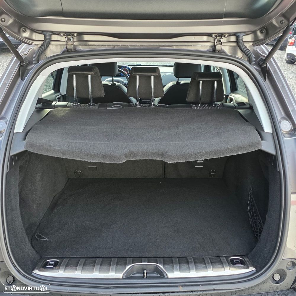 Peugeot 2008 1.2 PureTech Allure - 33