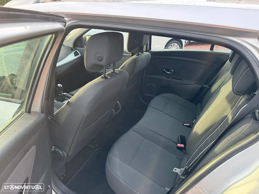 Renault Mégane Sport Tourer 1.5 dCi Limited - 8