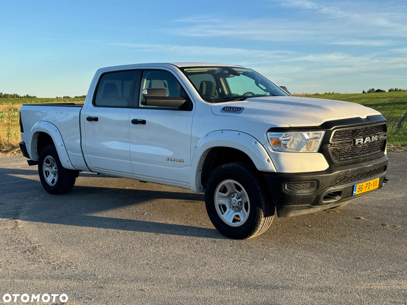 Dodge RAM 1500 5.7 4x4 - 18
