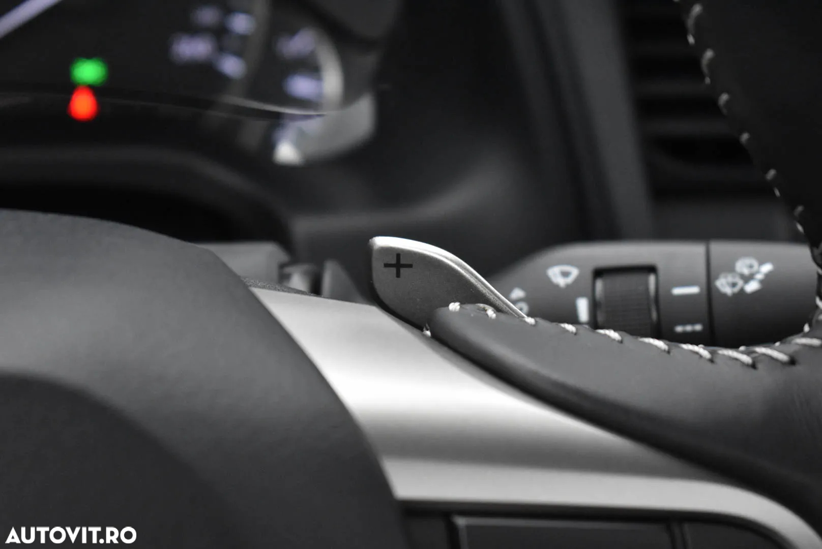 Lexus Seria RX 450h (hybrid) Luxury Line - 23